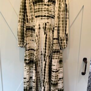 Soft Surroundings Black and Cream Long Sleeve Sundress